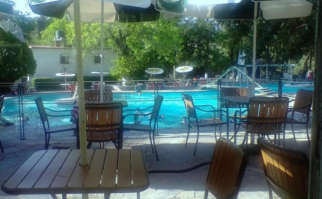 Hotel Balneario Tzindejeh Tasquillo Exteriör bild