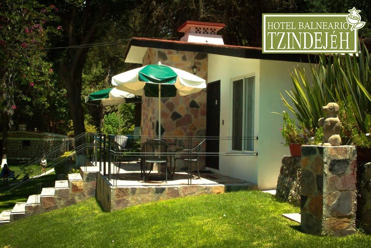 Hotel Balneario Tzindejeh Tasquillo Exteriör bild