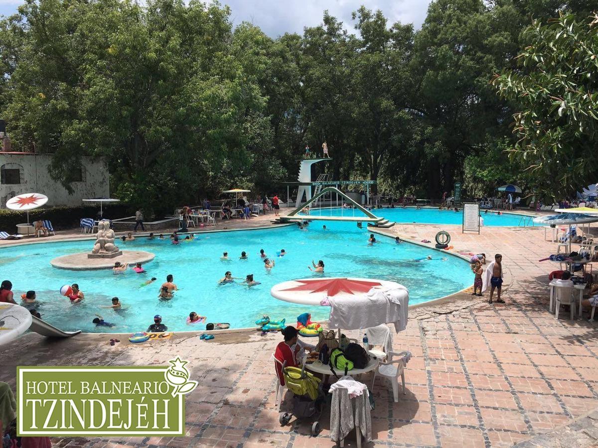 Hotel Balneario Tzindejeh Tasquillo Exteriör bild